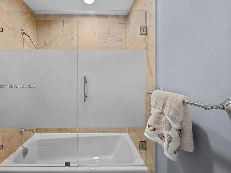 5245 Fisher Island Dr #5245 — Photo 38