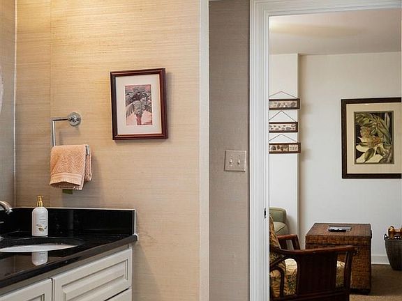 5th image of 103 Port Royal Way #103