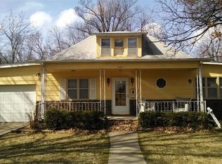 327 S Vermont Ave, Columbus, KS 66725