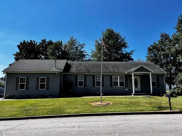 19 S Endicott, Poseyville, IN 47633