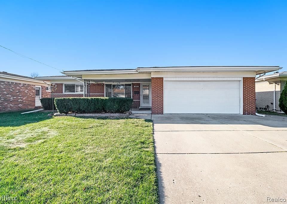 1st image of 29123 Desmond Dr