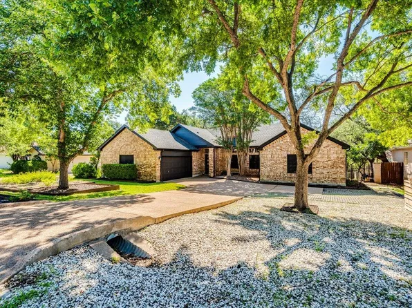 107 Copperleaf Rd, Lakeway, TX 78734