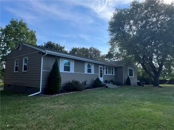 13 Colonial Dr, Horseheads, NY 14845