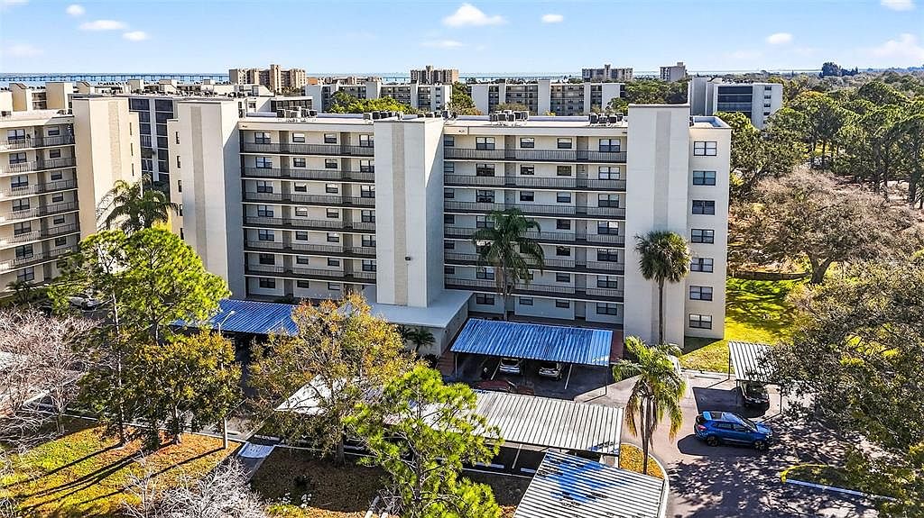 800 Cove Cay Dr Unit 7D