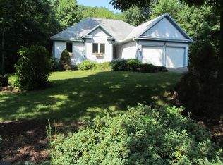 114 Scarboro Rd, Hebron, CT 06248