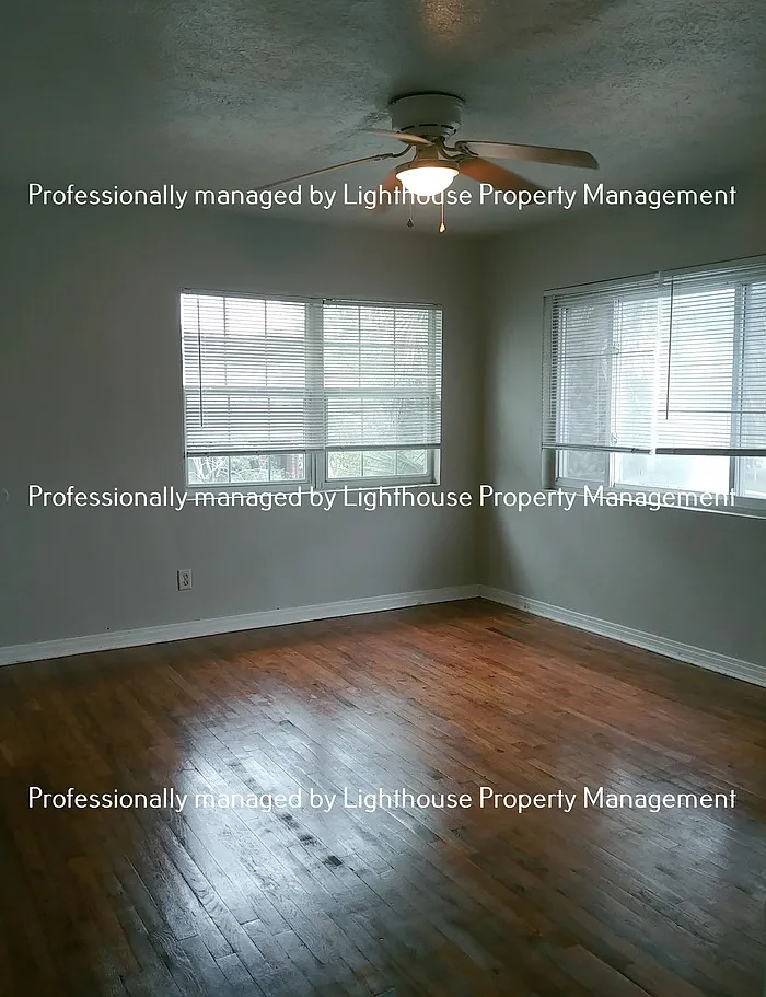 1 bed, 1.0 bath, 700 sqft, $1,050 — Photo 3
