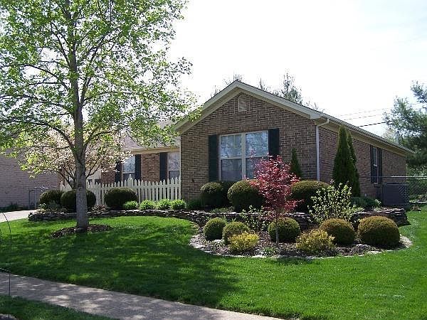 1st image of 106 Brookwood Ln