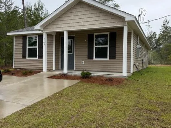 4103 Gulliver Dr, Chipley, FL 32428