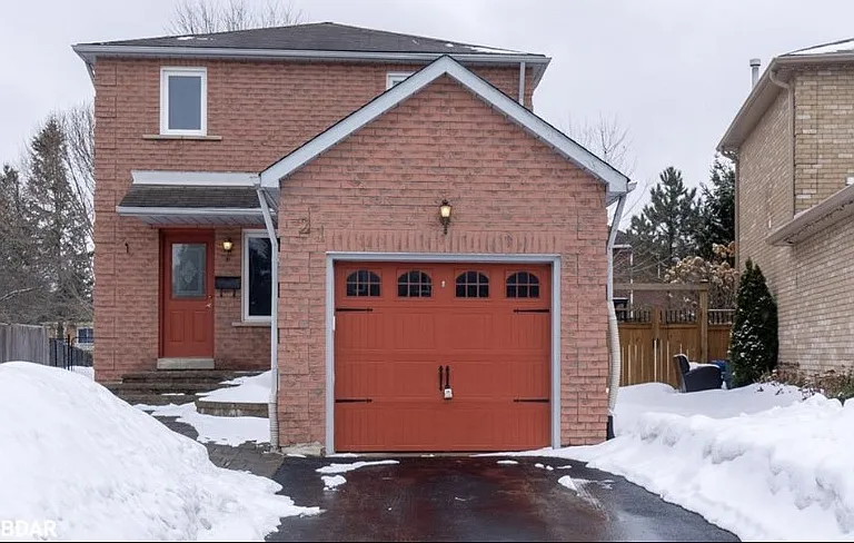 21 Delaney Cres #ALL — Photo 1