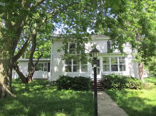 623 N 1st St, Chillicothe, IL 61523