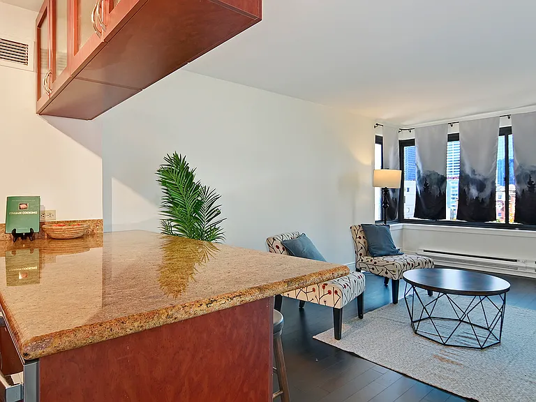 1105 Spring St #709 — Photo 12