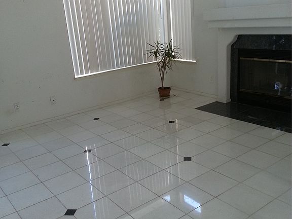 2nd image of 11210 Corte Playa Corona