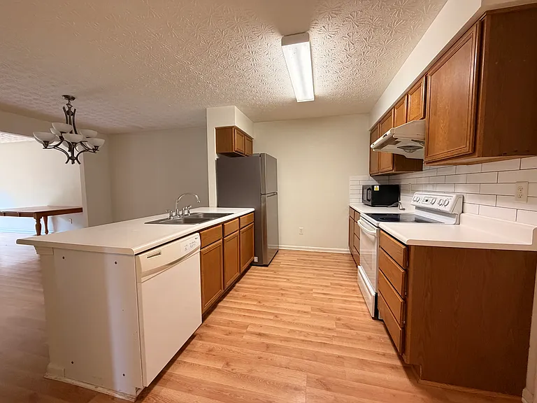 50 Tabilore Loop — Photo 13