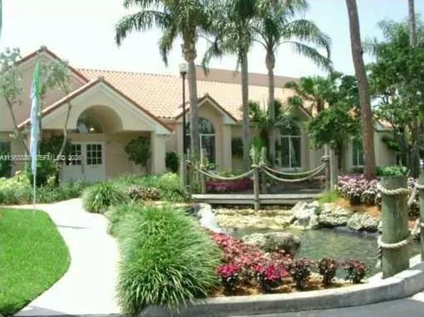 3370 Pinewalk Dr N APT 1217, Pompano Beach, FL 33063