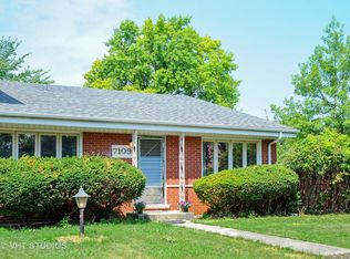 7109 W Niles Ave, Niles, IL 60714