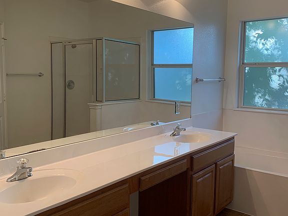 4th image of 1904 W 42nd St #1