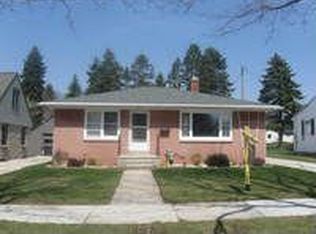 814 26th St, Two Rivers, WI 54241