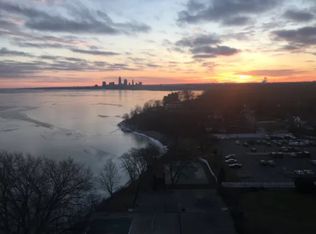 11820 Edgewater Dr APT 306, Lakewood, OH 44107