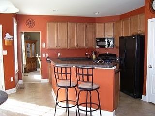 4th image of 617 Suffolk Ct