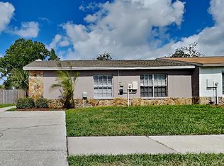 1240 Mohrlake Dr, Brandon, FL 33511