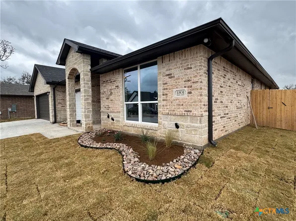 1301 Rylee Ln, Salado, TX 76571