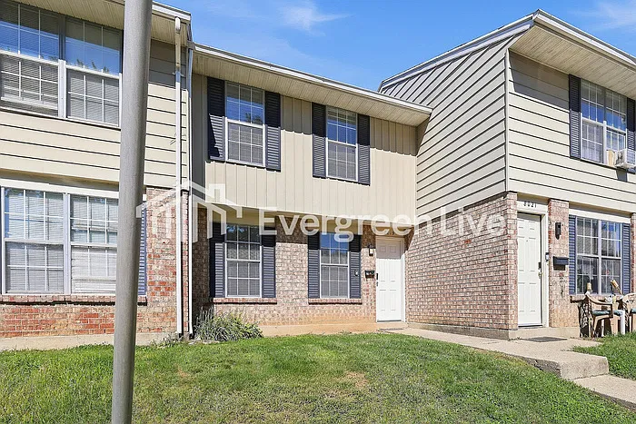 3 bed, 1.5 bath, 1234 sqft, $1,095 — Photo 2