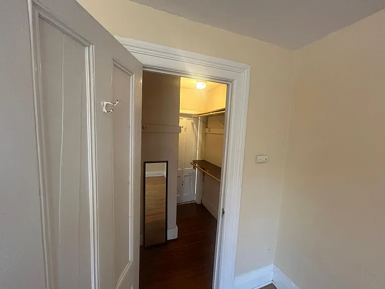 1421 South Ave #5 — Photo 4
