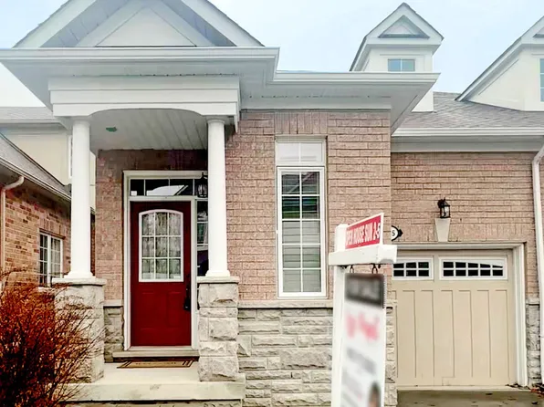 635 Tapestry Ln #67, Newmarket, ON L3X 3C8