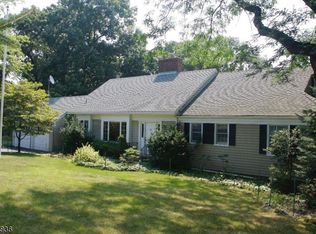 68 Skyline Dr, Morristown, NJ 07960