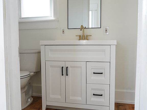 Newly-renovated, never-used full bath.