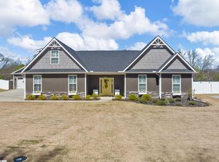 347 Waters Rd, Taylors, SC 29687