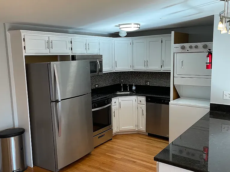 7915 W Grand Ave #2B — Photo 2