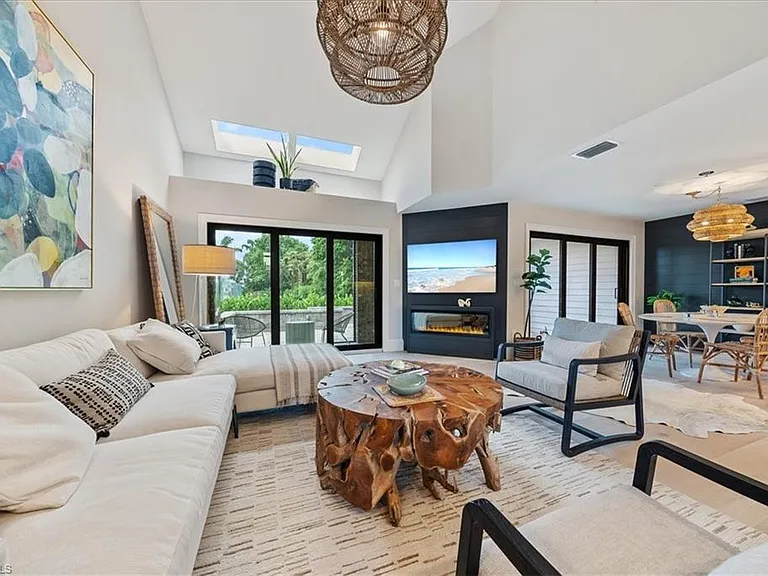 569 Park Shore Dr #G5 — Photo 4