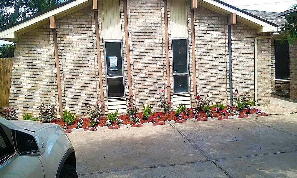 1st image of 719 Park Wind Dr