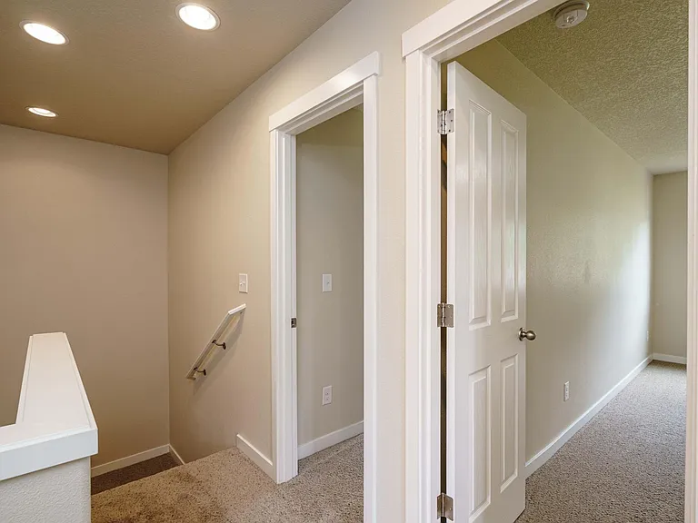 844 NE 109th Ct — Photo 23