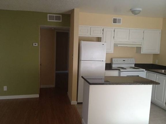3rd image of 5700 Marconi Ave APT 207