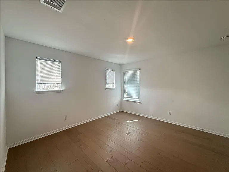 628 Leeward Pass — Photo 21