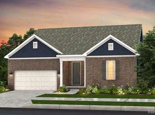 20441 W Kilburn Dr, Macomb, MI 48042