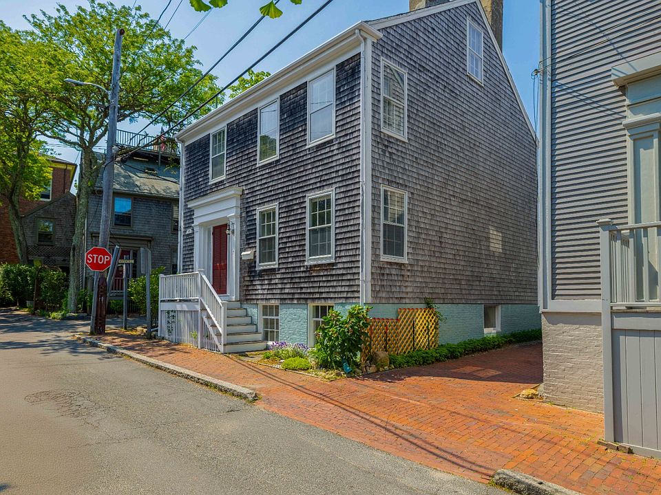 1st image of 17 Gay St