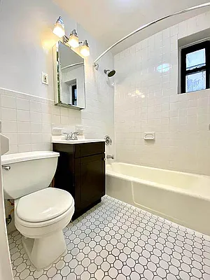 Rented by Bond New York | media 7