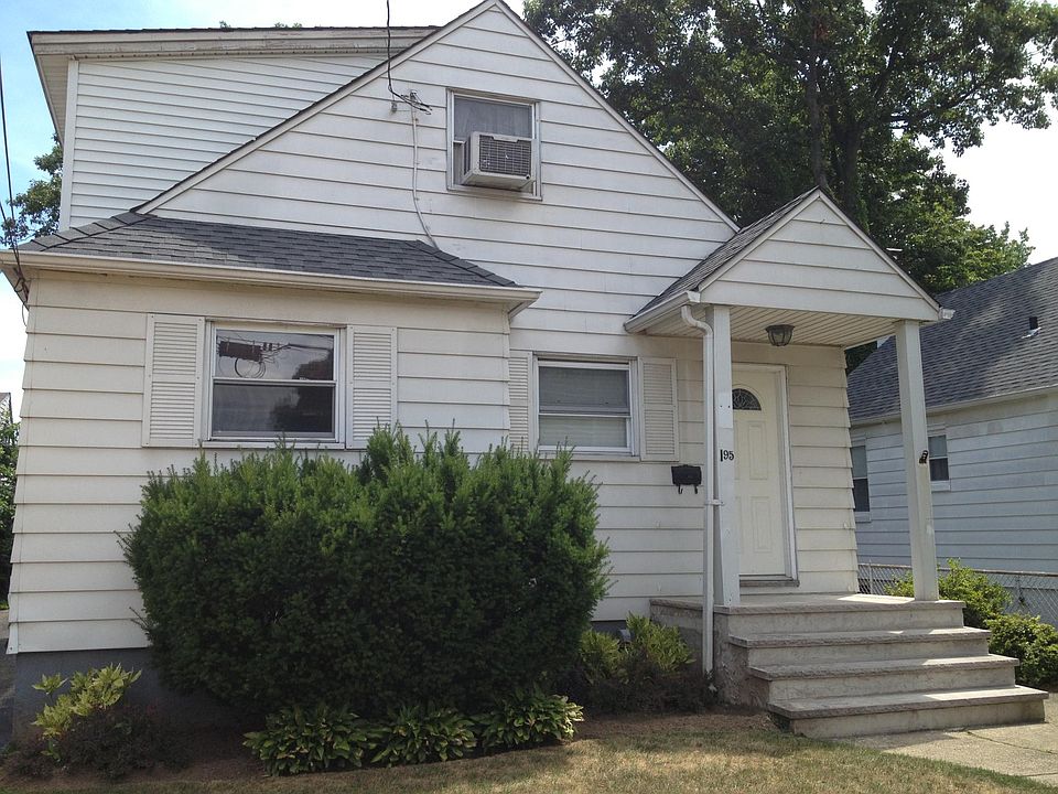 1st image of 195 Litchfield Ave