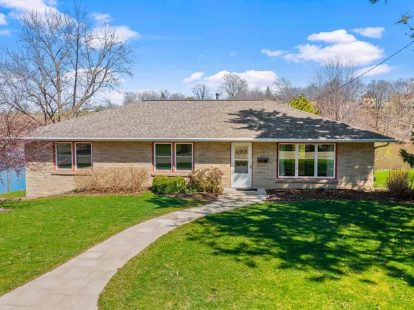 110 Riverview HEIGHTS, Mayville, WI 53050