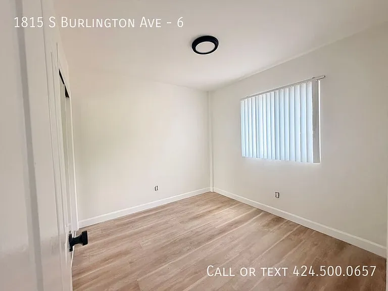 1815 S Burlington Ave #6 — Photo 8