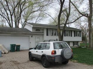 36886 N Wildwood Dr, Lake Villa, IL 60046