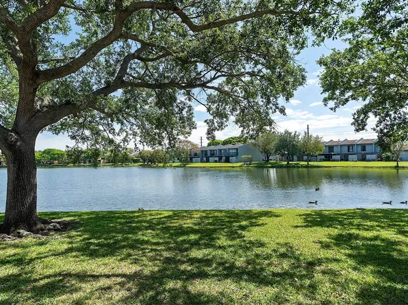 1177 NW 98TH Terrace #132, Pembroke Pines, FL 33024