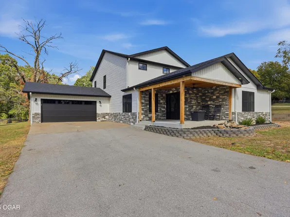 10536 Hinkle Ln, Joplin, MO 64804