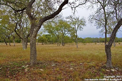 3rd image of 2511 FM 473