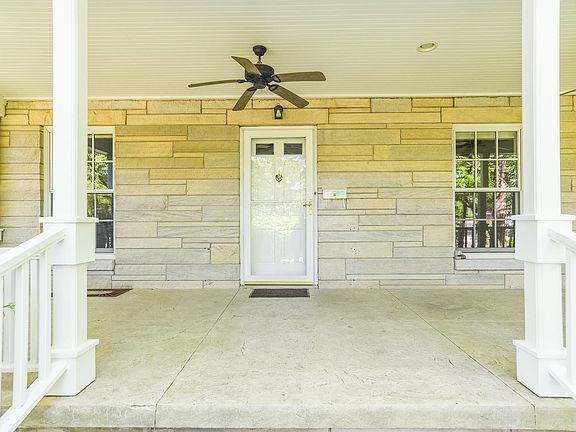 4th image of 909 S Highland Ave