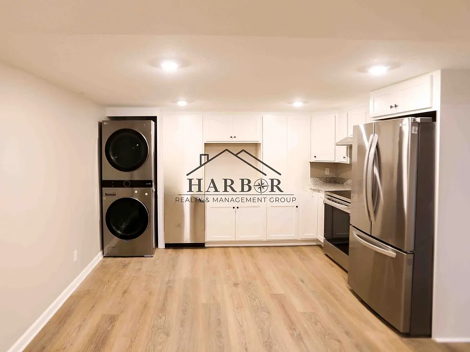319 14th St SW-Move in Special! 1/2 off your first month of rent!!