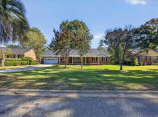 10 Beacon Hill Rd, Columbia, SC 29210
